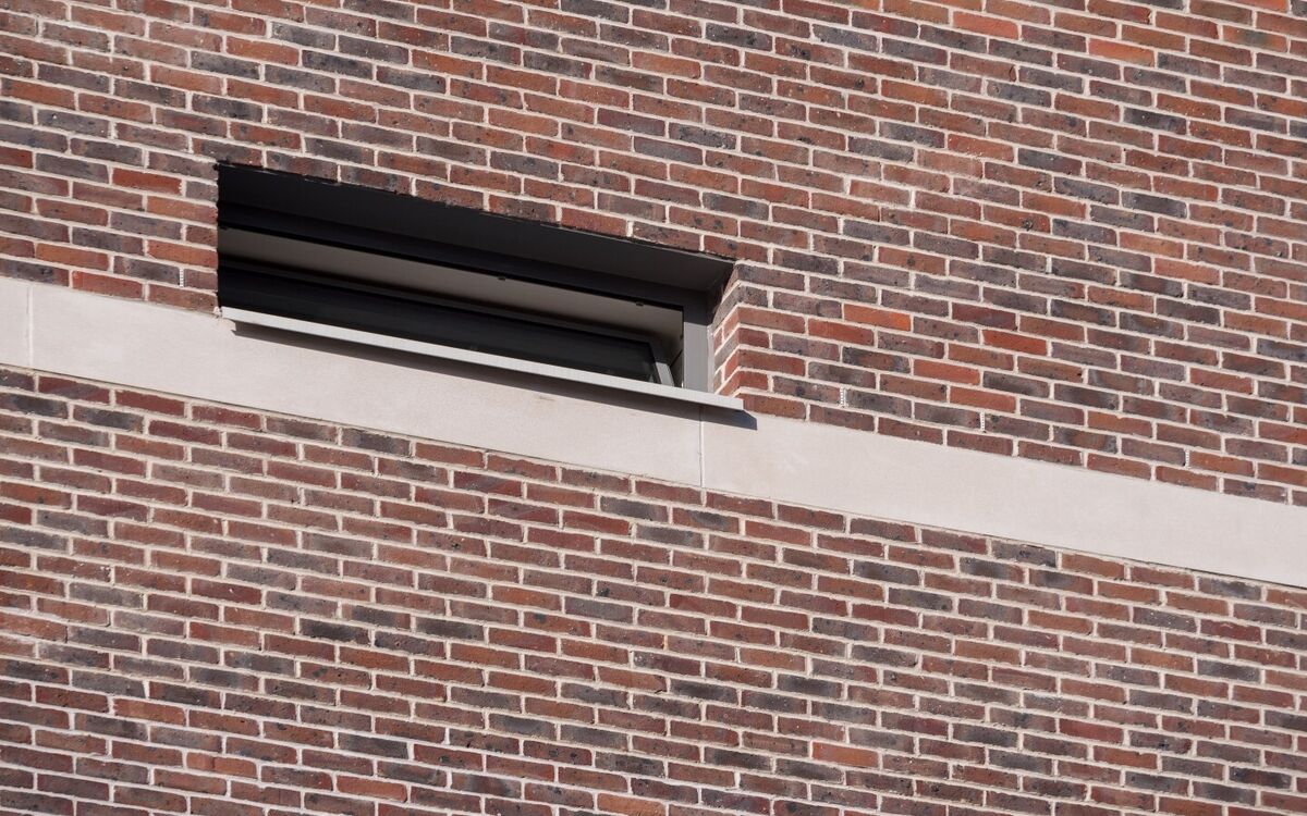 Wendle Court, Wet Cast Stone Detailing